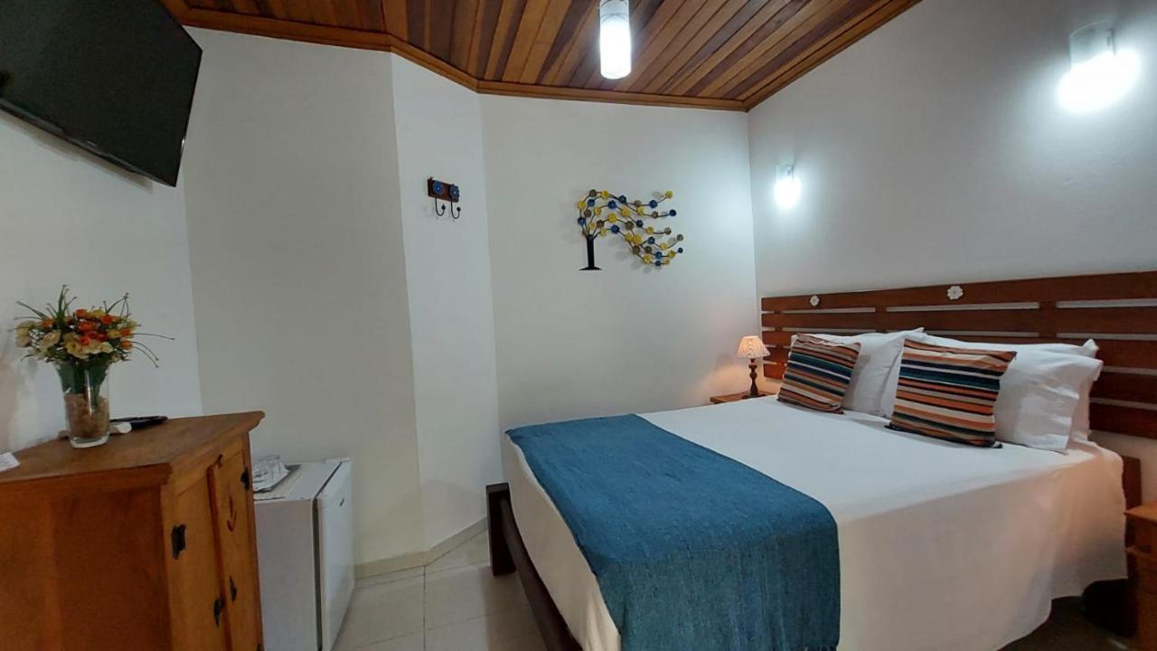 Pousada Canoa Caicara Ilhabela Exteriör bild